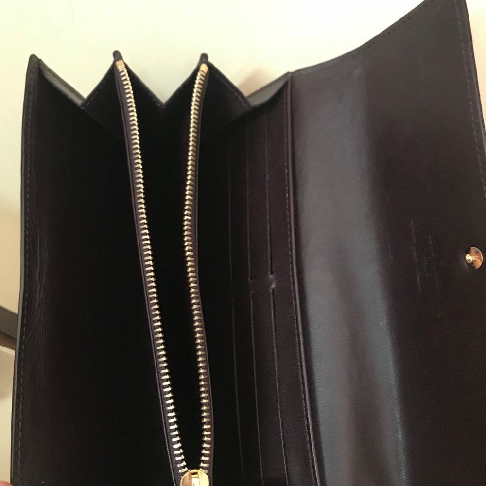 Authentic LV Sarah wallet - Picture 3 of 5